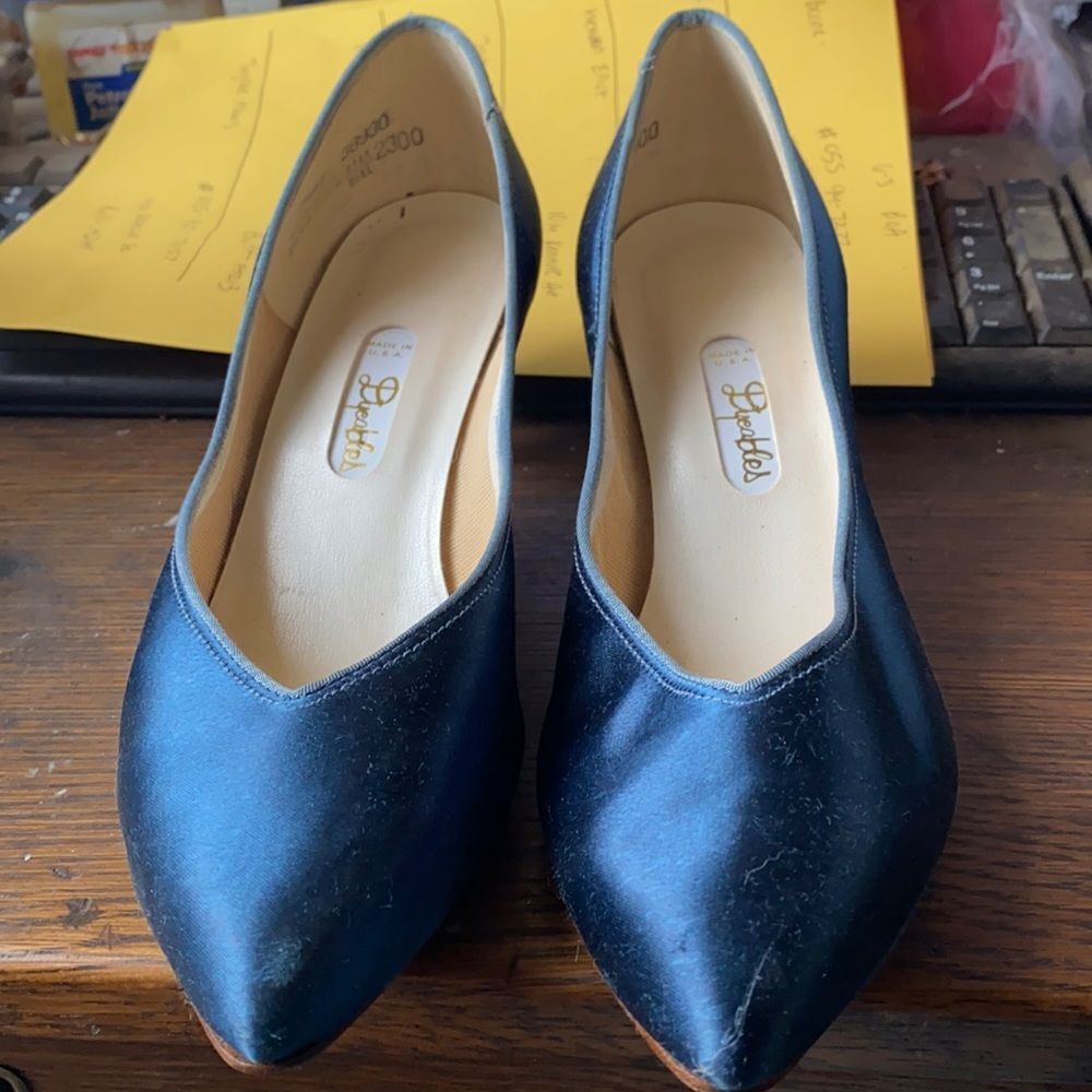 Dyeables blue dress shoes sz. 7.5